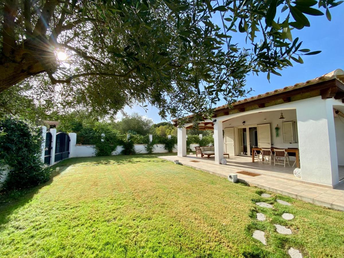 La Casa Dell Olivo Villa Castiadas Exteriör bild